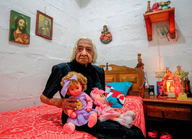 Ella es María Isabel Ospina Ortega, más conocida como Chavita, una centenaria barboseña y tal vez una de las mujeres más viejas del departamento, que falleció el pasado fin de semana. Foto: Camilo Suárez Echeverry