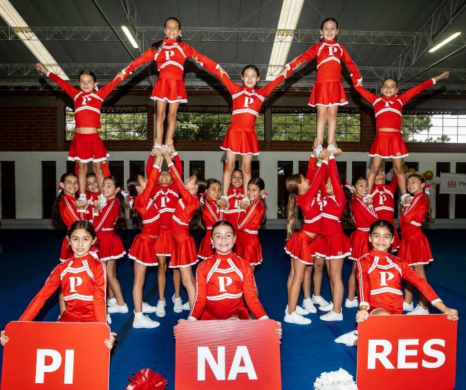Estos son los tres grupos de porrismo que competirán en Orlando, Florida, con la ilusión de estar en las finales del Mundial que reúne a 2.000 colegios de todos los continentes. FOTO jaime pérez 