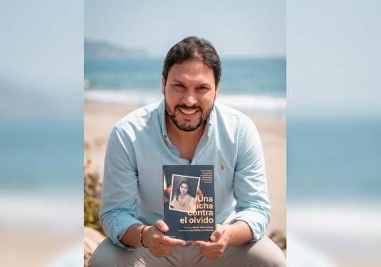 Juan Guillermo Mercado es el autor del libro Una lucha contra el olvido (Planeta, 2026), que narra la lucha de un padre por la captura del asesino de su hija. Foto: Cortesía