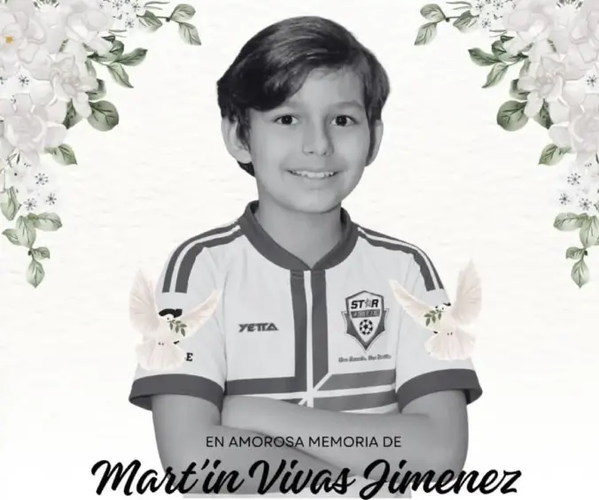 Martín Vivas Jiménez, de 10 años, fue encontrado sin vida junto a su madre y su abuela entre los escombros del edificio Ana Pilar, en Cali. FOTO: Redes sociales. 