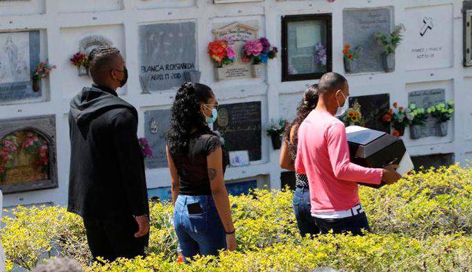 La nueva fase de labores en el cementerio irá hasta el próximo 17 de noviembre y es un complemento a las acciones que no pudieron terminarse en la primera etapa. FOTO Cortesía