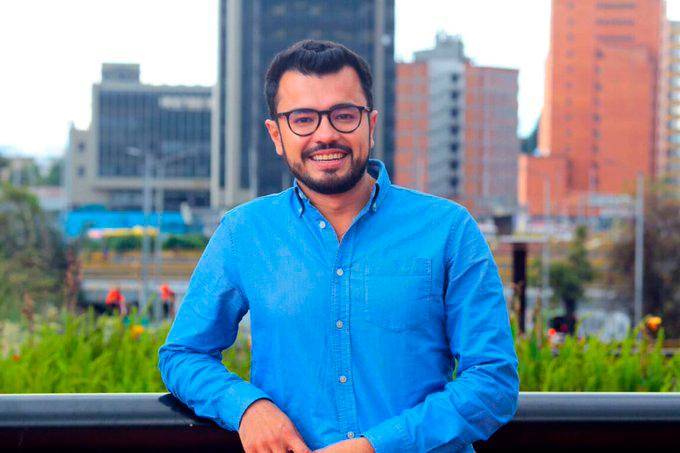 Leal, quien es médico de profesión, fue concejal de Bogotá entre 2020 y 2023 en representación de la Alianza Verde. Se dice que es cercano a la exministra Corcho y al director del Dapre de Petro. FOTO cortesía