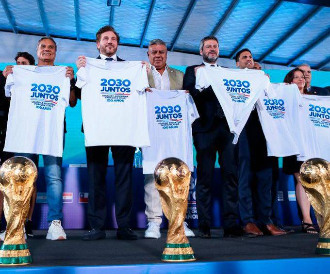 La Conmebol quiere mostrar unión en su candidatura y así lo demostraron en el lanzamiento oficial de esta. FOTO: @CONMEBOL