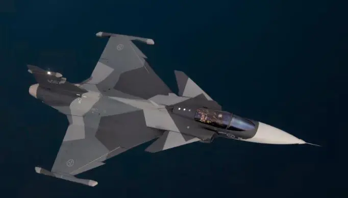 Los aviones suecos Saab Gripen no han sido probados en combates reales, según analistas. FOTO: CORTESÍA.