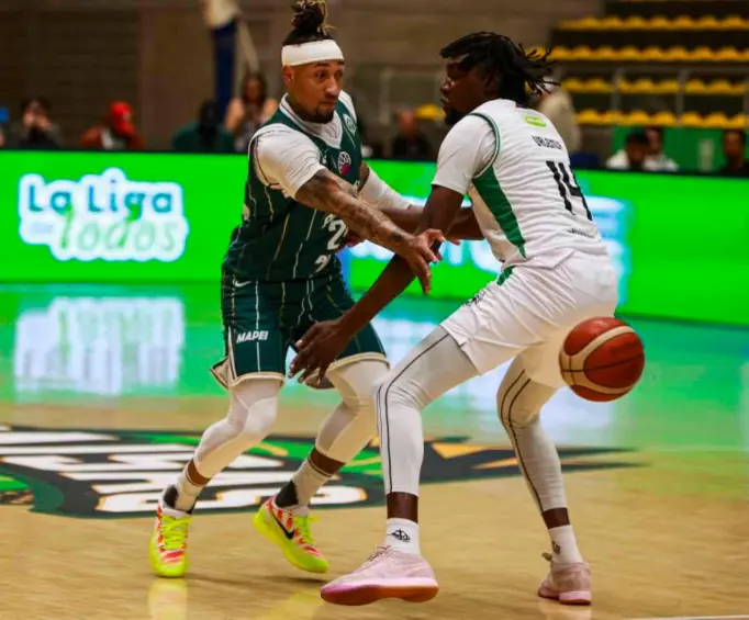 El alero Jared Ruiz, nacido en Puerto Rico se lució con Paisas en la primera jornada de la BCL, este jueves segundo duelo en el Iván de Bedout. FOTO MANUEL SALDARRIAGA 