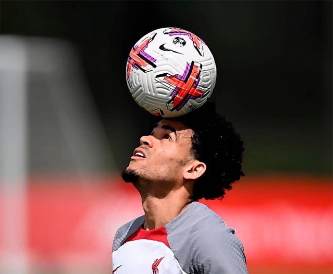 El colombiano Luis Díaz se prepara con el Liverpool para un partido amistoso este miércoles y en Portugal afirman que el club Al Hilal de la Liga de Arabia lo quiere en sus filas. FOTO GETTY