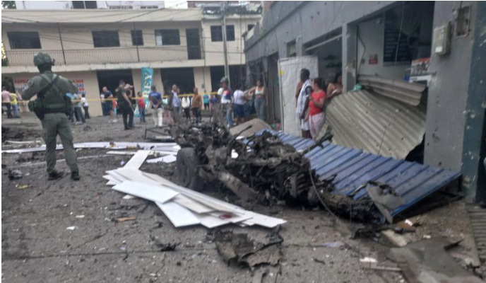 El carrobomba que destruyó la Alcaldía de El Patía, en Cauca, el pasado 10 de junio, fue uno de los 1.271 actos de terrorismo documentados en lo corrido del presente año. FOTO: CORTESÍA ALCADÍA DE PATÍA