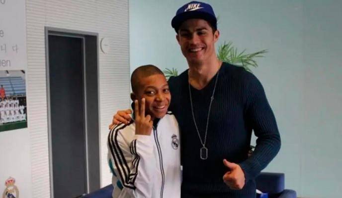 Mbappé y Cristiano Ronaldo, cuando el portugués jugaba para el Real Madrid. FOTO Tomada de desafiomundial.com