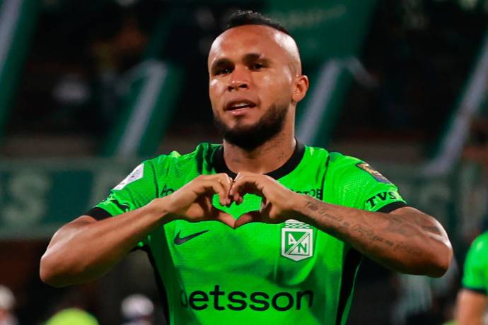Al minuto 47, Andrés Sarmiento convirtió el segundo gol del conjunto verde. Con este resultado, el equipo verde no solo ratificó su buen momento futbolístico, sino que se convirtió en el nuevo líder parcial del campeonato Foto: Manuel Saldarriaga Quintero