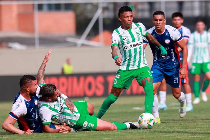 Esta victoria no solo le otorga al equipo tres puntos valiosos, sino que también sirve como un inmejorable envión anímico de cara a su crucial compromiso en la Copa Libertadores. Foto: Manuel Saldarriaga Quintero