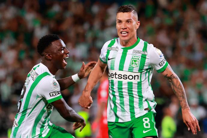 En la segunda mitad, el cuadro antioqueño mantuvo la intensidad y amplió la ventaja al minuto 49 con un potente remate de Matheus Uribe quien fue la figura del encuentro por su liderazgo y despliegue en el mediocampo. Foto: Manuel Saldarriaga Quintero