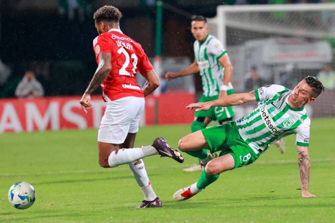 Con este resultado, el conjunto verde sumó seis puntos y se ubicó en la segunda posición de su zona, quedando con serias opciones de avanzar a la siguiente ronda. Foto: Manuel Saldarriaga Quintero.