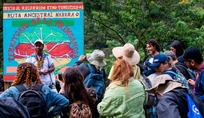 La ruta de turismo comunitario e indígena llamada Karmata Rúa, es la primera articulada en Antioquia por esa comunidad de la mano de Comfenalco, la Corporación Compás Urbano, CoimpactoB, el Viceministerio de Turismo, la Alcaldía de Jardín y la Universidad de Antioquia. Foto: Esneyder Gutiérrez 