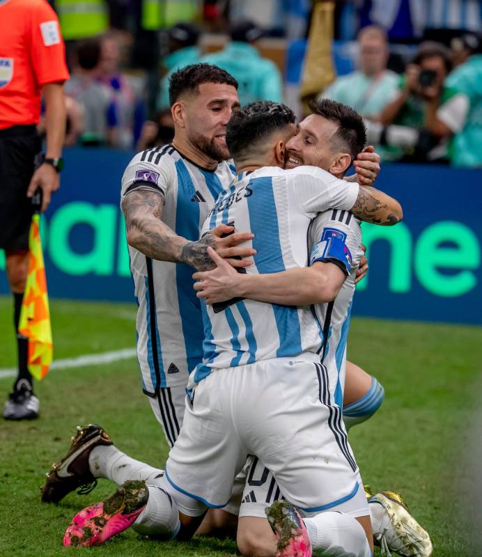 Messi logró anotar dos tantos a la selección francesa durante el partido. Foto : Juan Antonio Sánchez 
