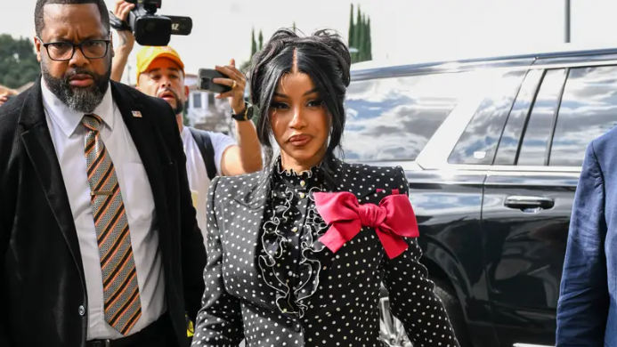 Cardi B celebró su absolución en Los Ángeles tras un juicio por agresión que inició en 2018. Foto: Getty Images.