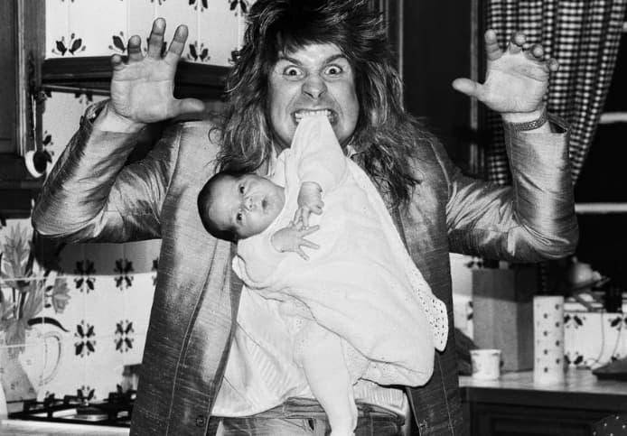 Ozzy Osbourne, ícono del Heavy Metal, como uno de sus pioneros, murió a los 76 años. Imagen, Getty Images. 