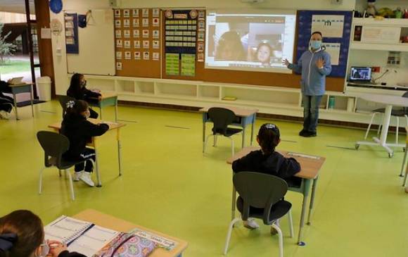 El Ministerio de Educación detalló que se deben evitar las jornadas “extenuantes” para los estudiantes: FOTO: COLPRENSA. 