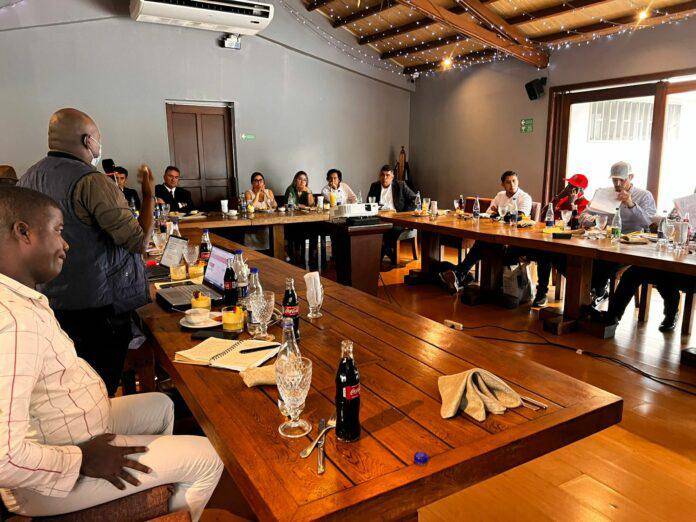 Reunión de alcaldes del Urabá con Juan Fernando Petro en Medellín. FOTO: Cortesía IFM Noticias