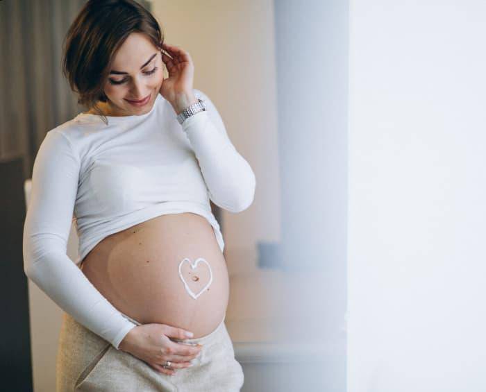 La Corte Constitucional despenalizó el aborto hasta la semana 24 de gestación mediante una decisión de 2022. FOTO: Magnific. 
