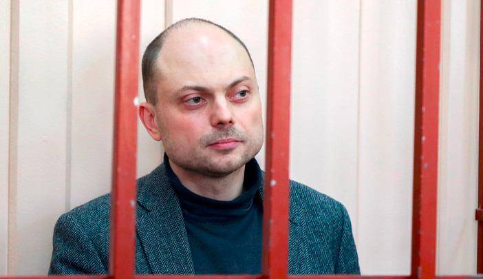El opositor ruso Kara-Murza fue condenado a 25 años de cárcel por gobierno Putín por el delito de alta traición