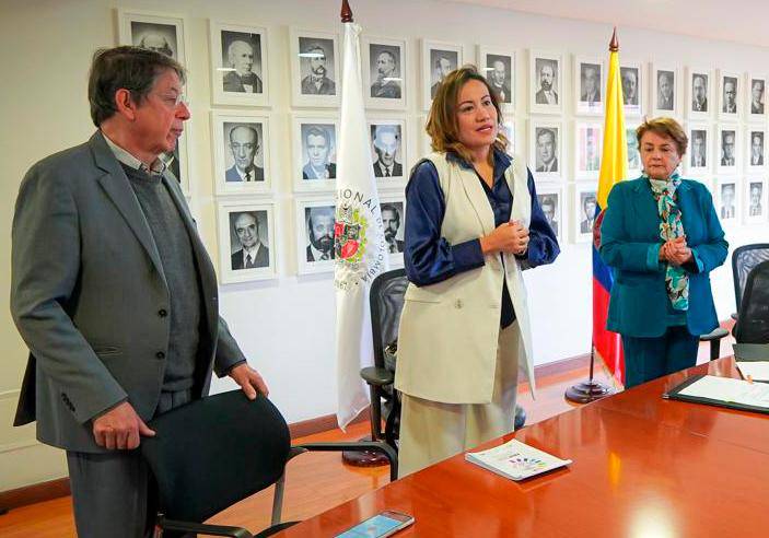 La ministra de Salud, Carolina Corcho, y la rectora de la Universidad Nacional, Dolly Montoya. FOTO COLPRENSA