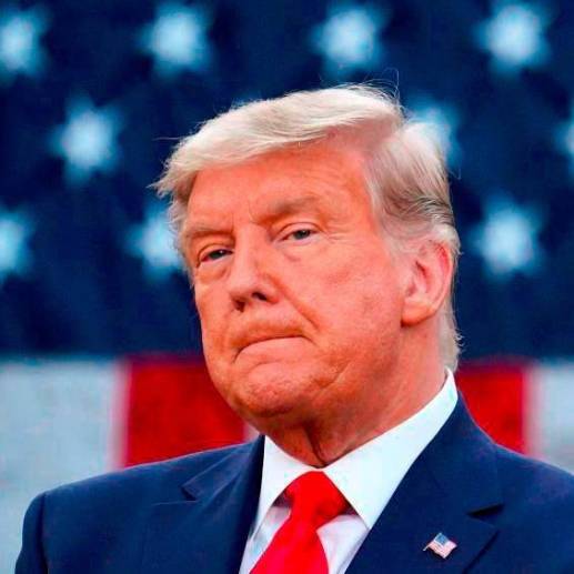 El expresidente de Estados Unidos Donald Trump asistió este lunes en Nueva York para testificar en un juicio por fraude fiscal. FOTO: GETTY