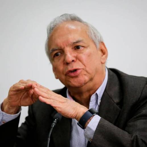 El ministro de Hacienda, Ricardo Bonilla, explicó que la inflación anual del país cambió, así que pasó de 11.78 % en julio al 11.43 % en agosto. FOTO: COLPRENSA