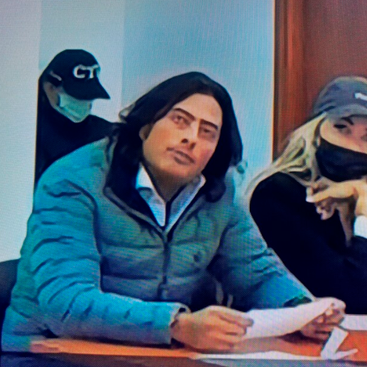 En la imagen Nicolás Petro Burgos junto a su exesposa, Daysuris Vásquez, ambos procesados por el presunto manejo de dinero irregular para la campaña de Gustavo Petro. FOTO CORTESÍA