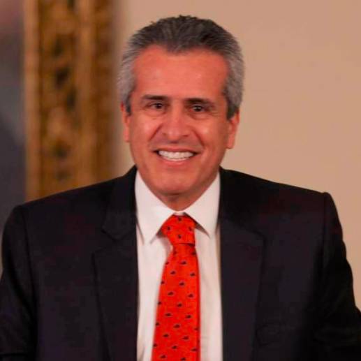 Luis Fernando Velasco, ministro del Interior, es el gobernador ad hoc para el puerto de Urabá. <b>FOTO ARCHIVO EL COLOMBIANO</b>