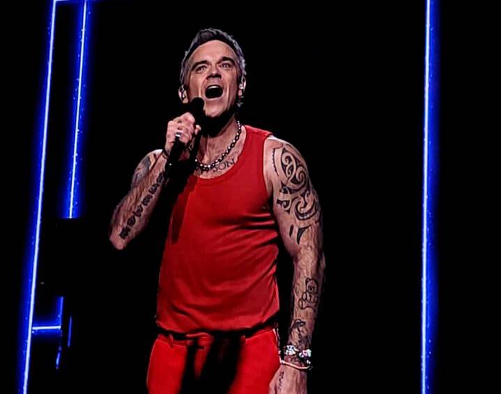 Robbie Williams en su primer concierto en América Latina, en Bogotá. FOTO Claudia Arango Holguín