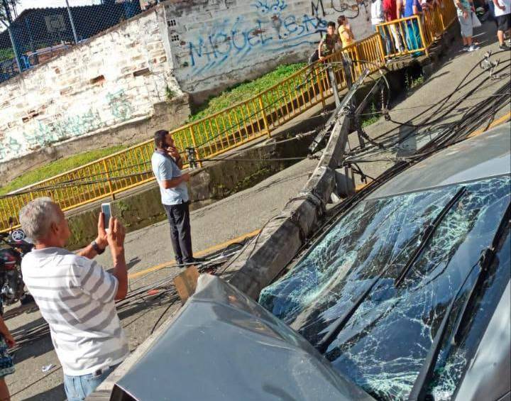Otro carro se quedó sin frenos en Medellín y dejó un muerto y varios heridos