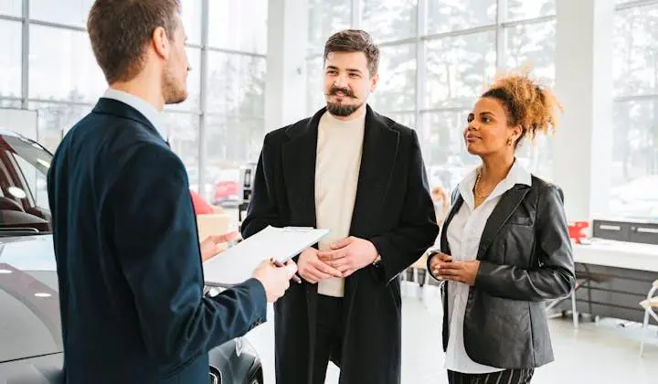 WOM ofrece salario promedio de $2.8 millones para asesores comerciales. FOTO: GETTY