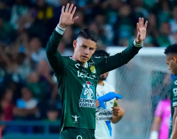 James Rodríguez salió ovacionado por los aficionados del Club León, equipo con el que dicen disputó el último compromiso. FOTO GETTY 