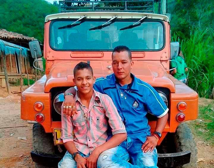 Adrian Atehortúa Pérez y su hermano Yojan Stiven, transportadores que fueron presos por masacre que reconoció Primo Gay. FOTO: Cortesía 