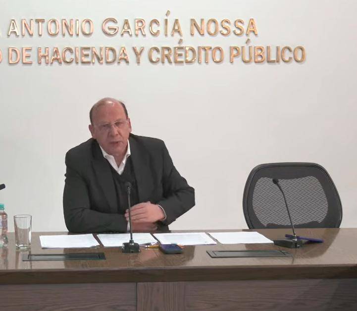 Germán Ávila, ministro de Hacienda, sostiene que aumento de la tasa de interés afecta el crecimiento económico. FOTO tomada de YouTube