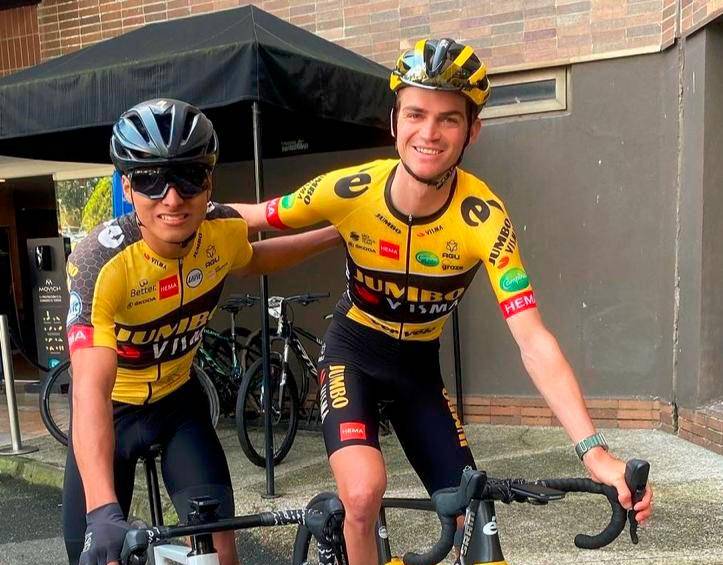 Juan Camilo y su gran amigo Kuss, reciente campeón de la Vuelta a España. FOTO INSTAGRAM J.C. SIERRA