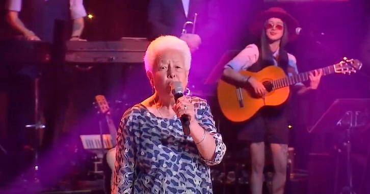 Adela, de 91 años, se robó el show anoche en “La Voz Senior”. FOTO Tomada de YouTube