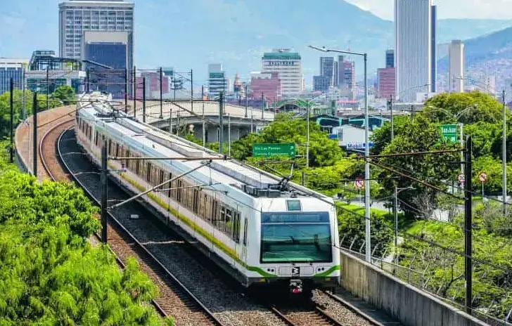 El Metro invita a no compartir imágenes de lo ocurrido por respeto y empatía. FOTO Juan Antonio Sánchez. 