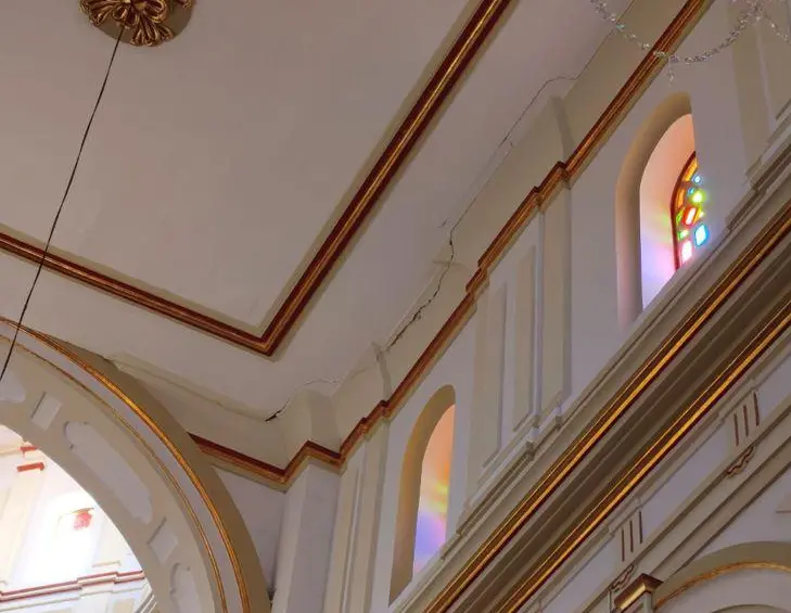 La iglesia de Granada sufrió varios agrietamientos durante el sismo. FOTO: Cortesía Gobernación de Antioquia