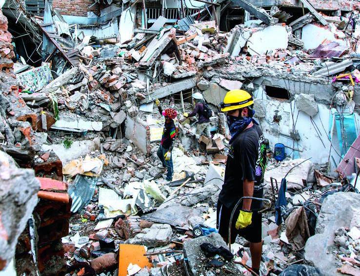 Pereira es la segunda ciudad con más muertes en el país, después de Cali; hasta ahora la Alcaldía entregó un censo de 94 fallecidos. Aquí fotos del barrio Providencia. FOTOS Julio césar herrera 