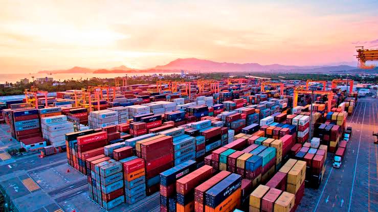 Las tensiones comerciales y el conflicto en Medio Oriente continúan entre las principales amenazas para la economía global. FOTO GETTY
