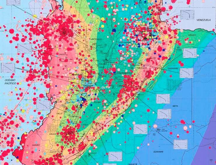 Mapa de los eventos sísmicos ocurridos en Colombia en los últimos tres siglos. Fue realizada por los ingenieros civiles Mauricio Gallego Silva, Alberto Sarria Molina, Daniel Ruiz. Las zonas central y pacífica, las más afectadas.
