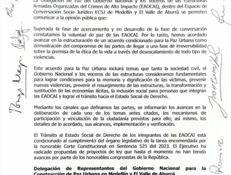 Acuerdo condicionado firmado entre el Gobierno y la mesa de paz urbana del Valle del Aburra, tras la renuncia de ‘Carlos Pesebre’. Foto: Mesa de paz urbana.