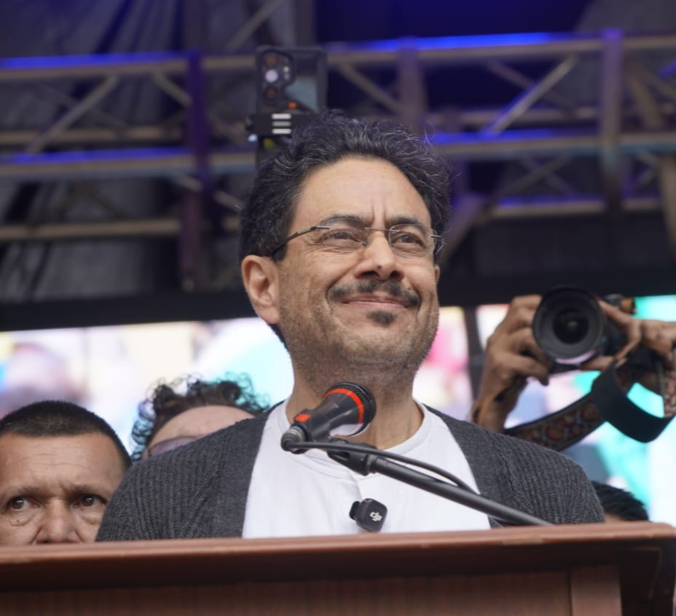 En ambos eventos llamó a participar en la segunda vuelta del próximo 21 de junio. FOTO: Instagram: @ivancepedacastr