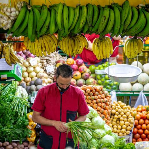 El costo de los alimentos tuvo una caída de 0,8% y también siguen en caída. FOTO: JUAN ANTONIO OCAMPO
