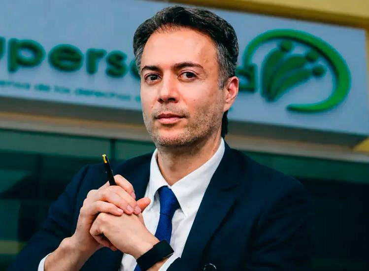 El juzgado 21 Laboral del Circuito de Medellín consideró que hay razones para dudar de la imparcialidad de Daniel Quintero, quien ordenó la auditoría. FOTO: COLPRENSA Y EL COLOMBIANO
