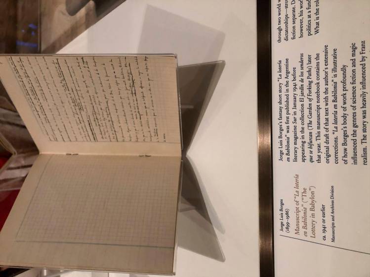 El manuscrito de Borges en la Biblioteca Pública de Nueva York. FOTO MARIO DUQUE