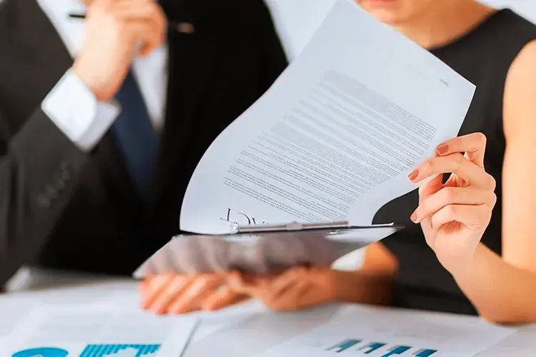 El outsourcing ha sido común en sectores como seguridad, aseo y logística, pero podría tener cambios con la reforma laboral. FOTO: GETTY