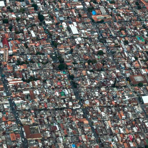 Tres comunas del nororiente de Medellín, Castilla, Doce de Octubre y Robledo están en las que más han perdido espacio público. <b><span class="mln_uppercase_mln"> </span></b>FOTO<b><span class="mln_uppercase_mln"> JULIO CÉSAR HERRERA</span></b>