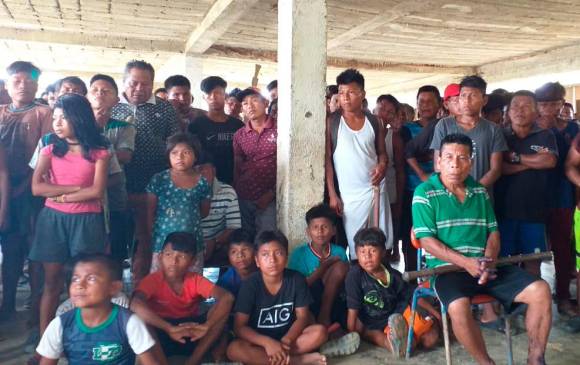 250 familias del resguardo indígena wounaán se han desplazado del Medio San Juan hacia Istmina por enfrentamientos entre ilegales. Foto: Cortesía iglesia católica.